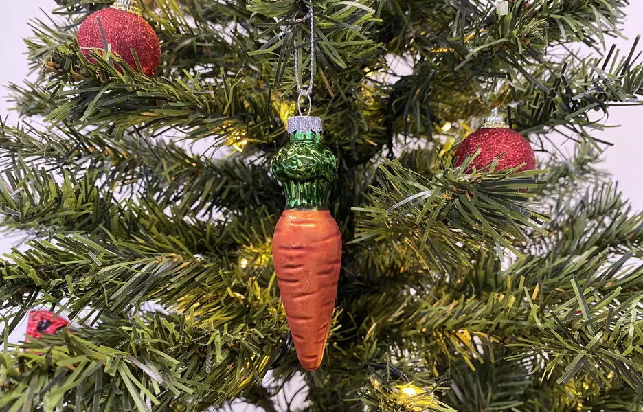 Photo du détail d'une boule du sapin de Noël